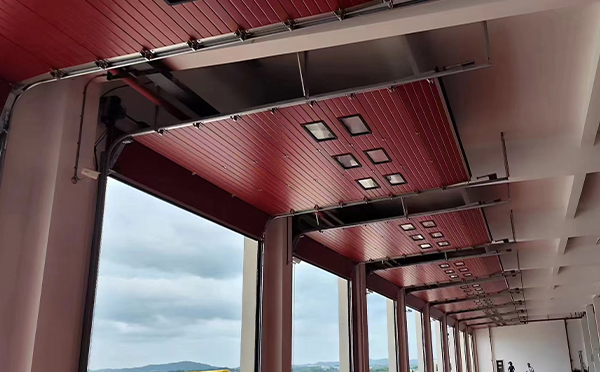 环县工业翻板门