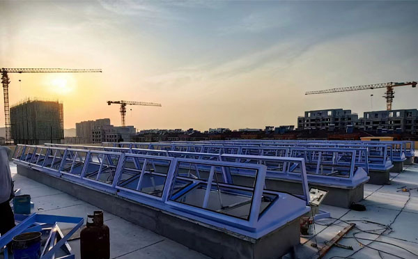 消防环县排烟窗工作原理