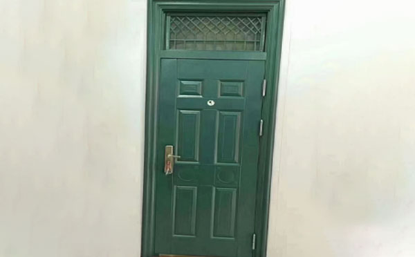 环县学校教室门