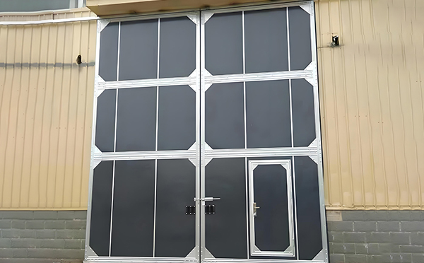 厂房环县工业门选择与维护全解析：提升效率与安全的关键要素