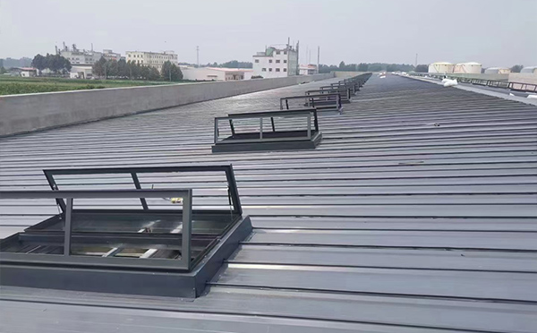 某中学室内体育馆环县排烟窗改造项目