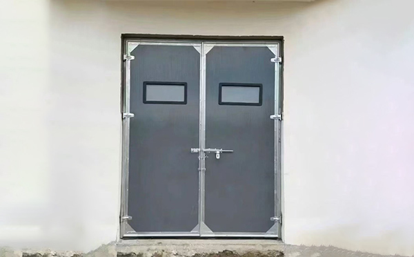 环县工业门在高温作业区域的运行表现