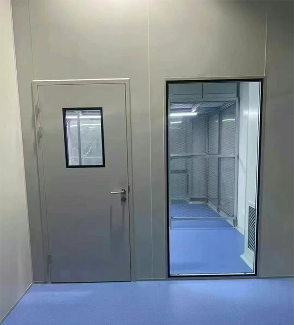 学校教学楼完成环县防火门标准化安装